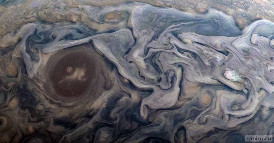 Потрясающее изображение облаков Юпитера